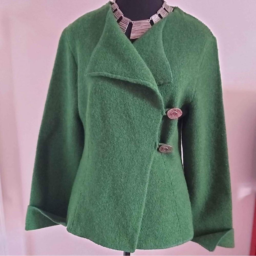 100% Wool Grass Green Blazer with Silver Buttons